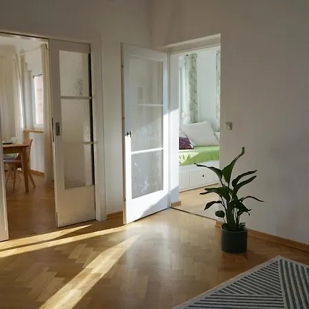 Gemuetliche In Unmittelbarer Naehe Zum Appartement Markkleeberg