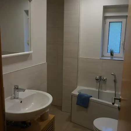 Gemuetliche In Unmittelbarer Naehe Zum Appartement *