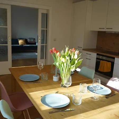 Appartement Gemuetliche In Unmittelbarer Naehe Zum Markkleeberg